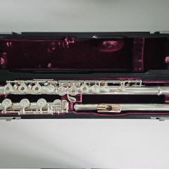 Yamaha 677H flute with Powell headjoint,