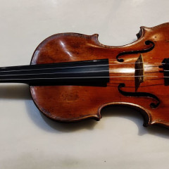Old 19th century beautiful violin,