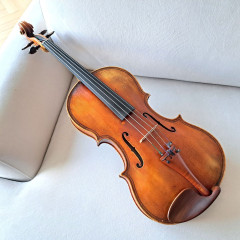 A Viola by John Dilworth London, 2007,