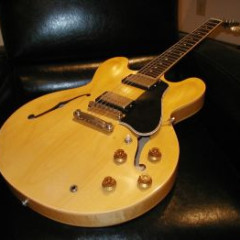 Pristine Gibson ES 335,