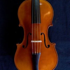 a baroque violin and two baroque bows from C. Riché and a classical bow from S.Bigot,