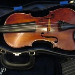 Antique American fiddle full size,